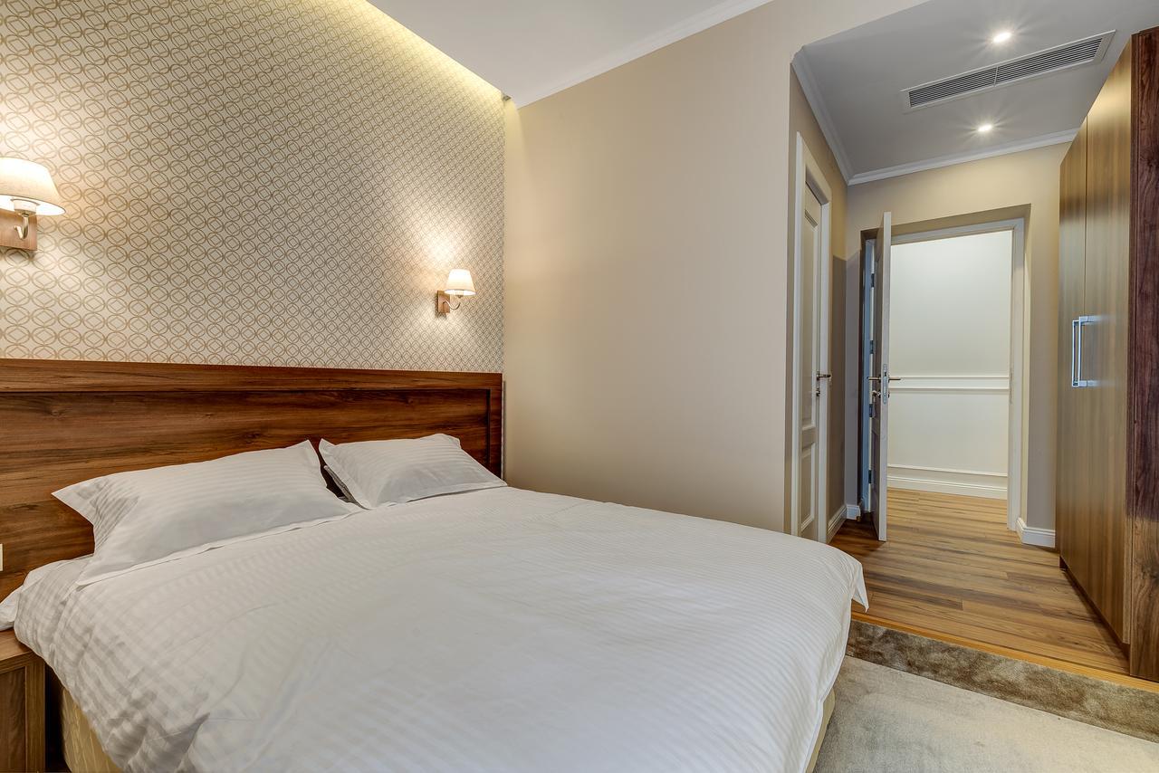 Upstairs Boutique Aparthotel Bucharest